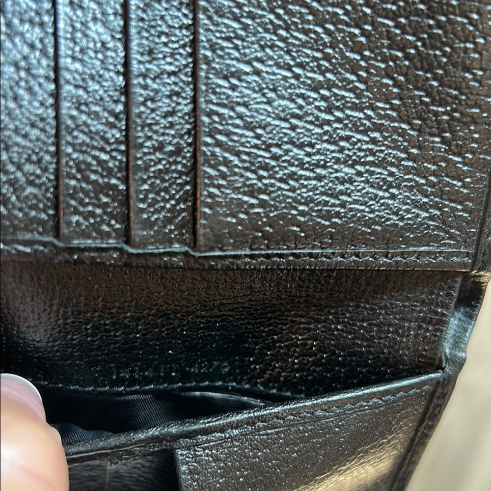 Gucci Black Wallet with Monogram and Gold Hardware - Picture 8 of 12